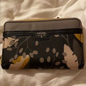 Fossil wallet